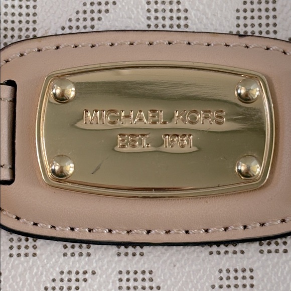 Michael Kors Jet Set Convertible Shoulder Crossbody Bag/COA - Picture 4 of 15